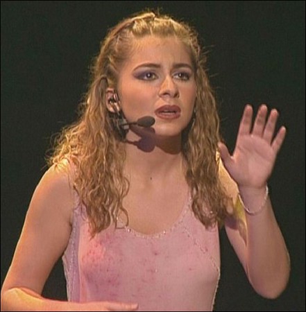 Fleur-De-Lys source:https://www.thehunchblog.com/2012/05/new-squidoo-lens-on-fleur-de-lyss-costume/